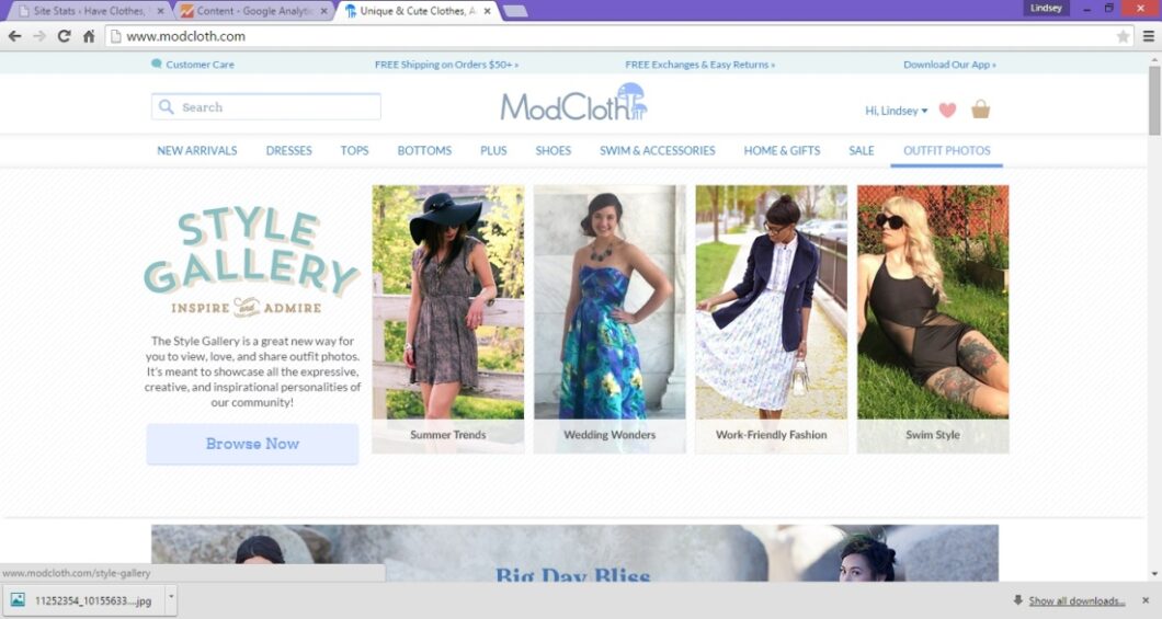 Holy cow! I'm in a ModCloth ad! 