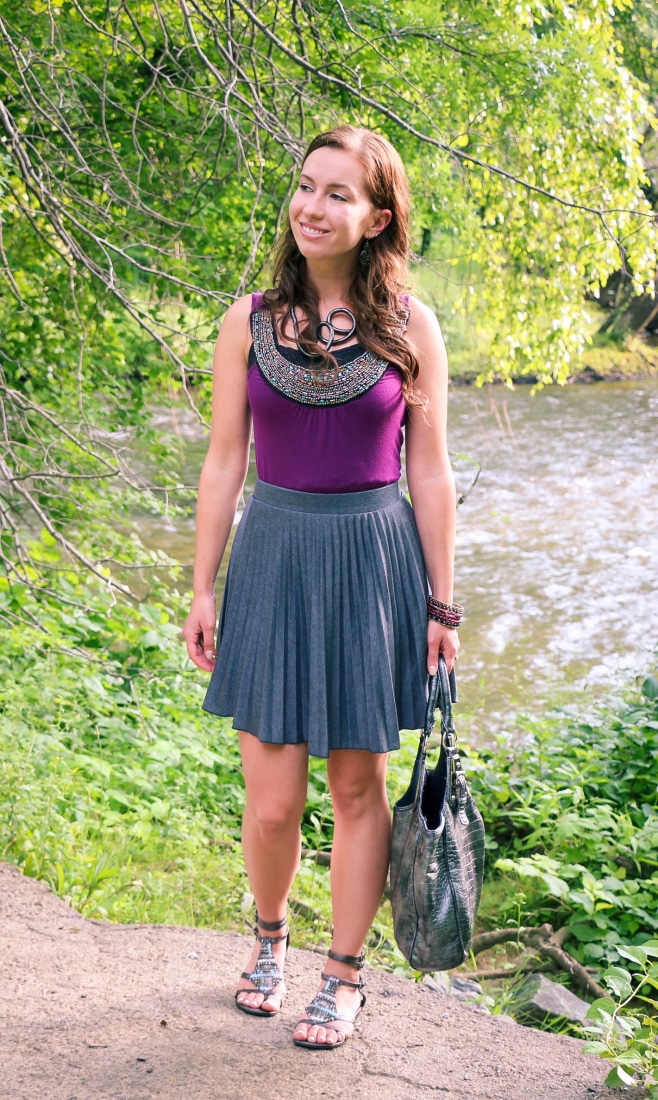 ModCloth skirt & bendable necklace