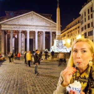 Gelato in front of the Pantheon!