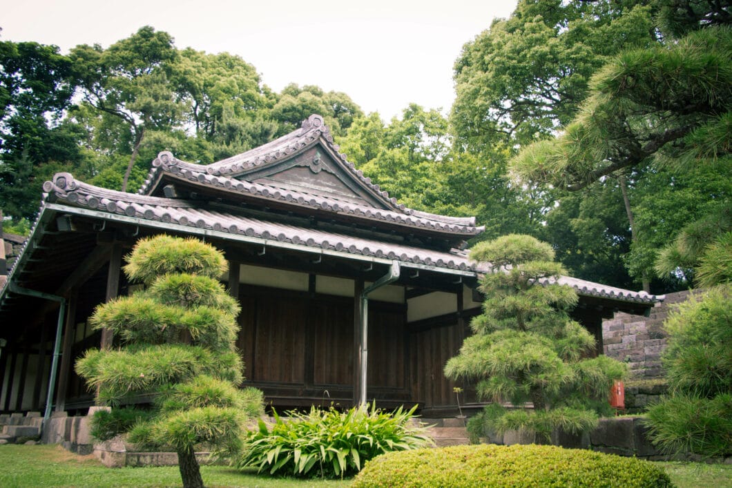 east garden guard house tokyo