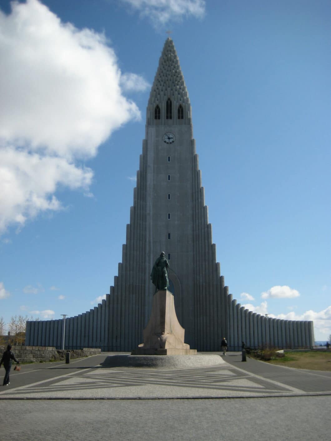 Hallgrimskirkja and Lief