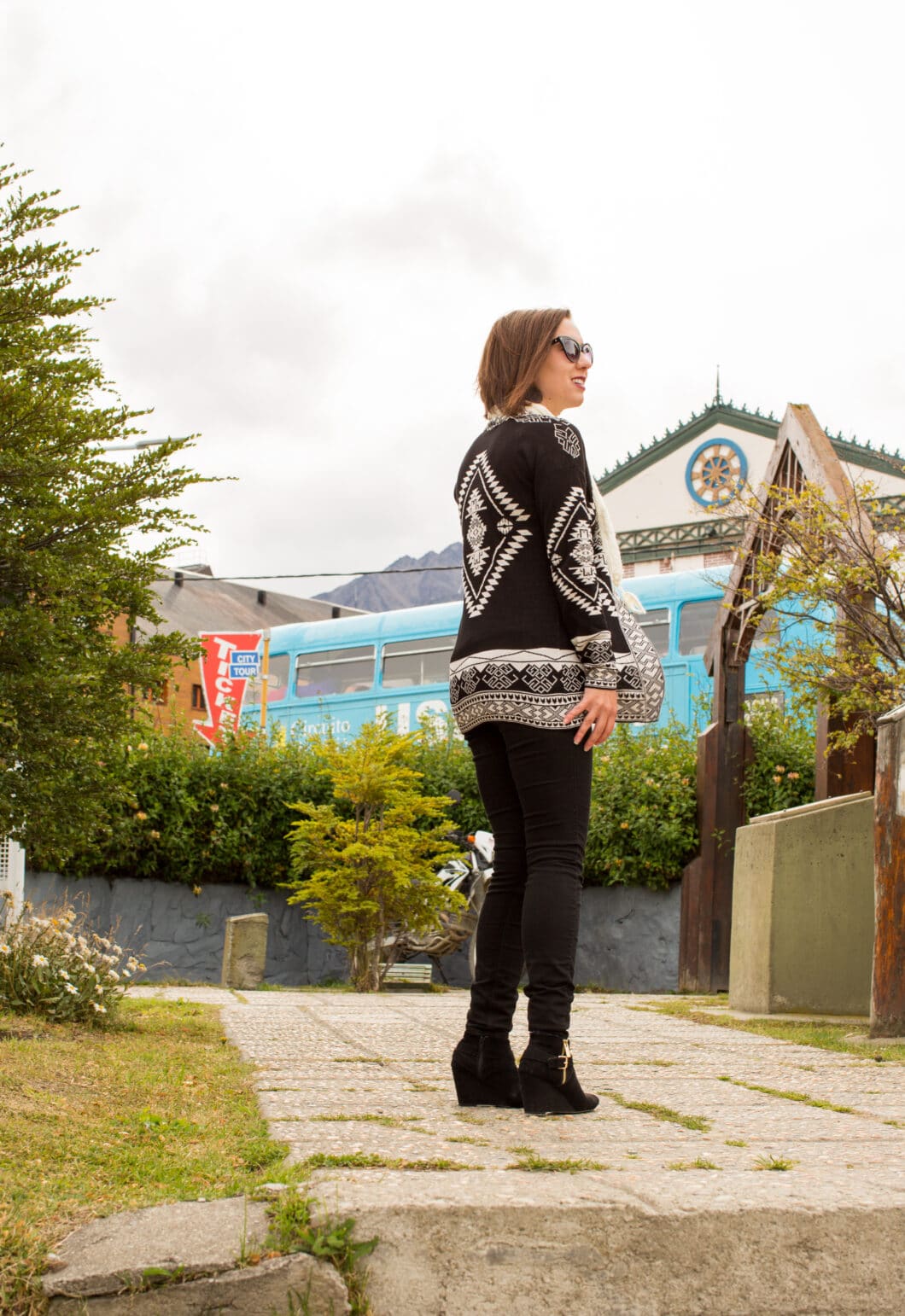 tribal print cardigan - black skinnies - black booties