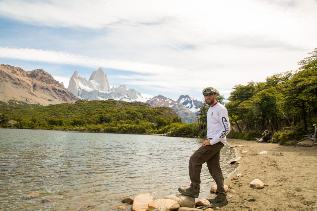 What to wear in Argentina Patagonia - Men hiking outfit
