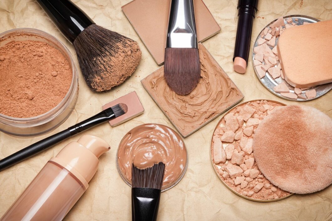 Top Five Makeup Tools You Should Have in Your Makeup Bag