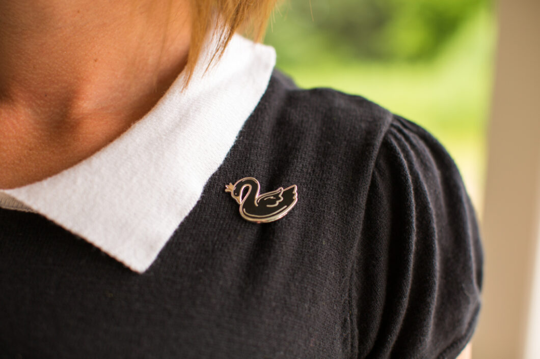 Lace & Whimsy Black Swan Pin