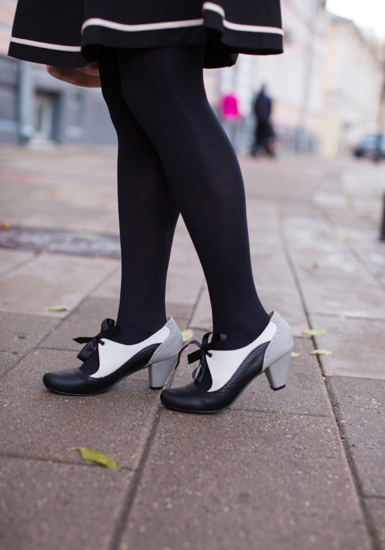 Chelsea Crew Black & White Heels