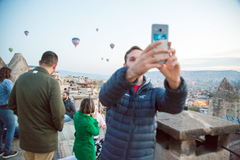 Behind the Scenes of My Hot Air Balloon Photos From Cappadocia, Turkey