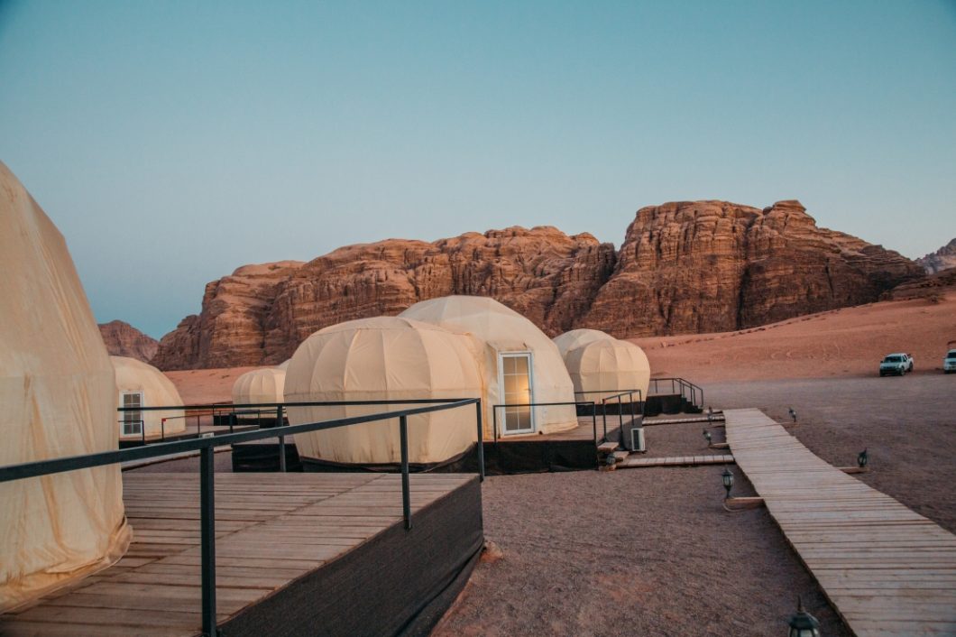 Mazayen Rum Camp Review - a Wadi Rum Luxury Desert Camp (with Martian Tents!)