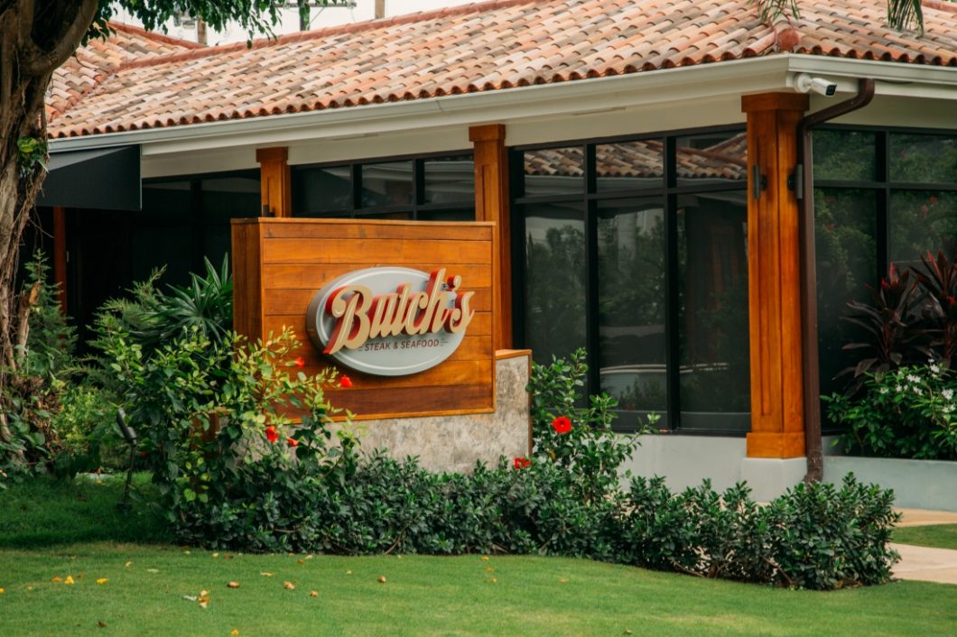 Butch's steakhouse & seafood wooden sign 