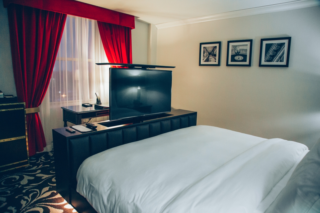 Hotel Retlaw in Fond du Lac, Wisconsin Honest Review of Their Luxury