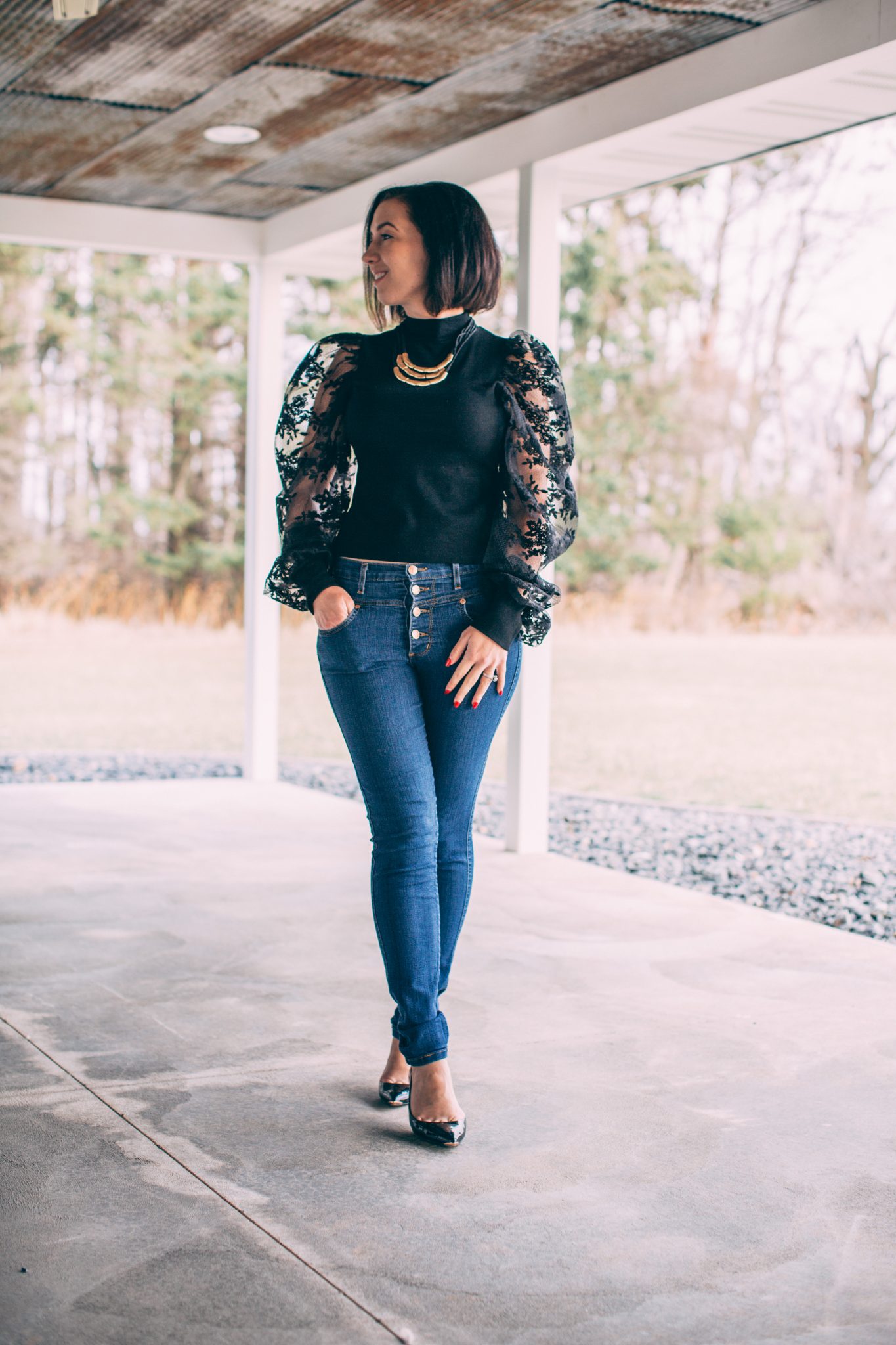 Black Floral Puff Sleeve Top - Trying the Puff Sleeve Trend