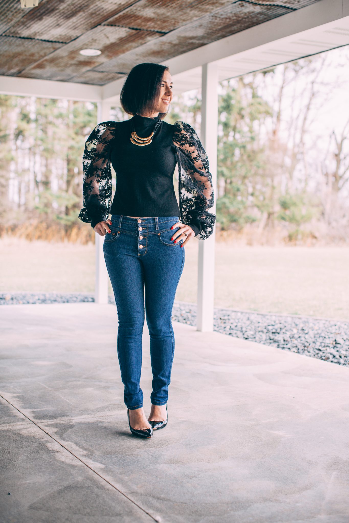Black Floral Puff Sleeve Top - Trying the Puff Sleeve Trend