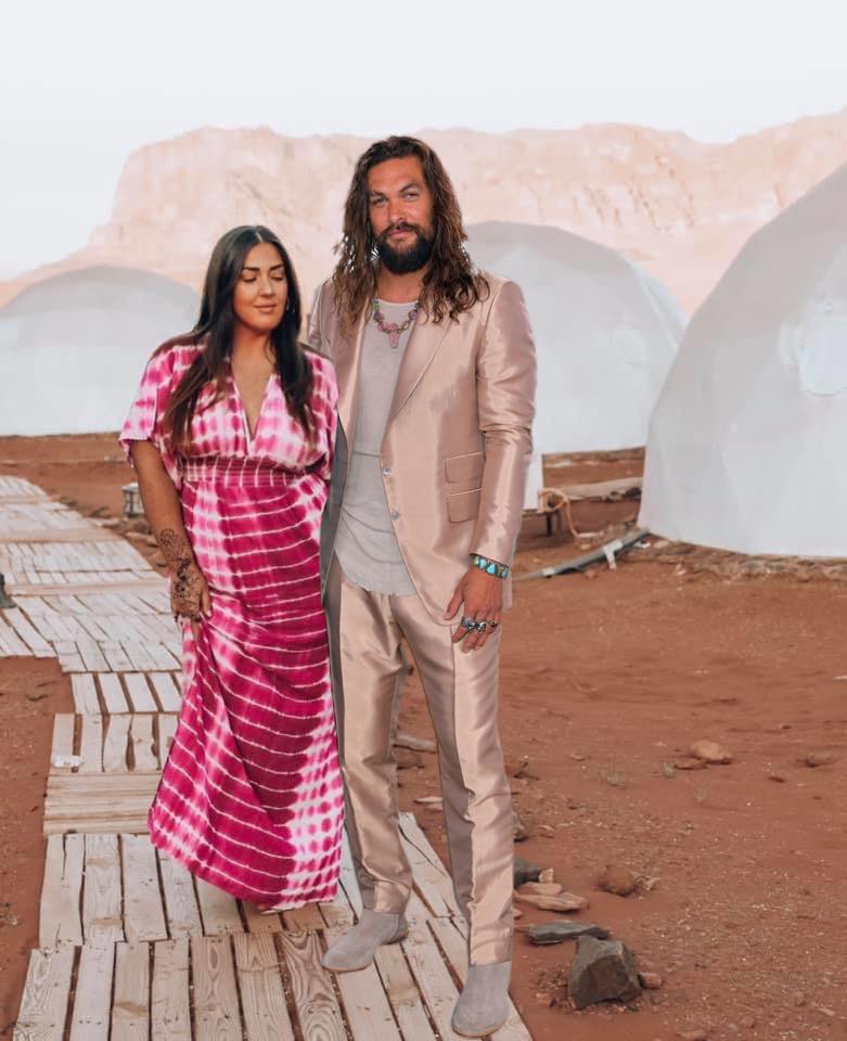 Hilarious Jason Momoa Travel Photo Edits by Girls LOVE Travel® Facebook Group During Quarantine Hilarious Jason Momoa Travel Photo Edits by Girls LOVE Travel® Facebook Group During Quarantine