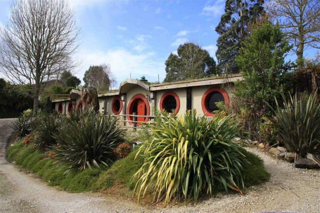 Waitomo Woodlyn Park Hobbit Motel