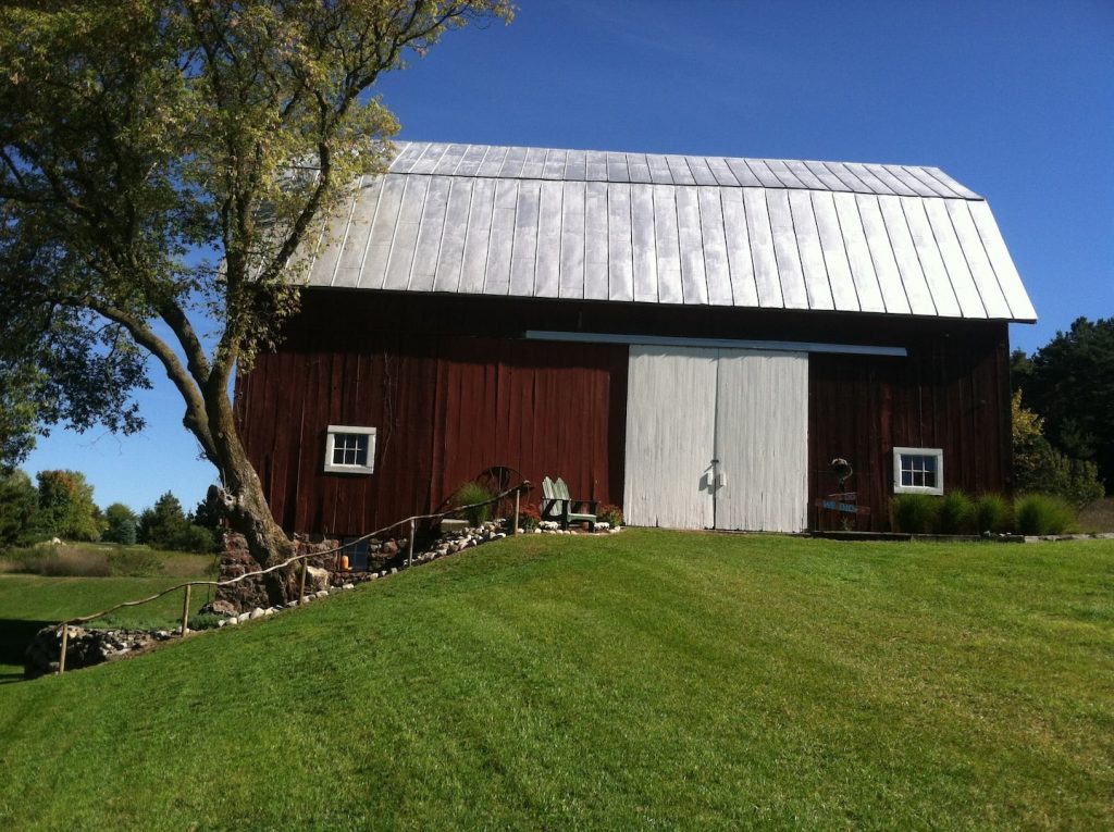 Country living close to Downtown. No cleaning fee Airbnbs in Michigan
