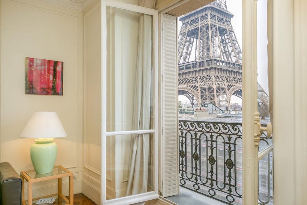 The Secret - Eiffel Tower View From Airbnb in Paris