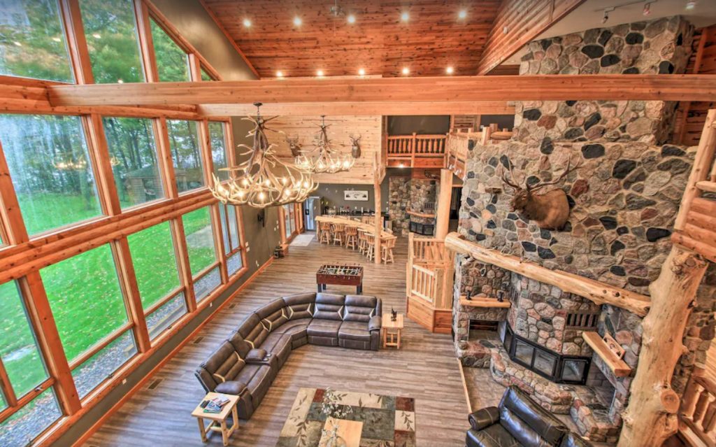 Cabin lodge with luxury accommodation - Isle, Minnesota