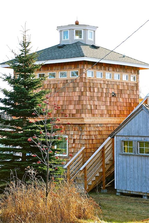 The Lighthouse. Affordable and unique lodging overlooking the harbor. VRBO Minnesota
