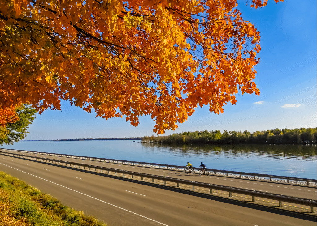 Take a scenic drive at Wisconsin’s Great River Road