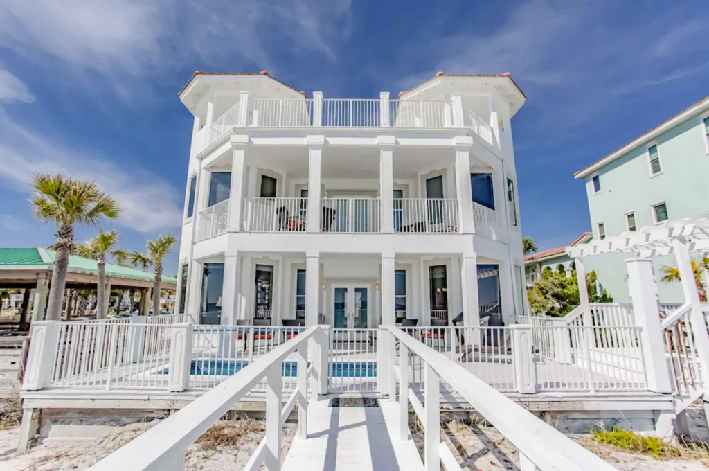 Luxury 7-bedroom Beachfront Home with Pool - Destin, Florida