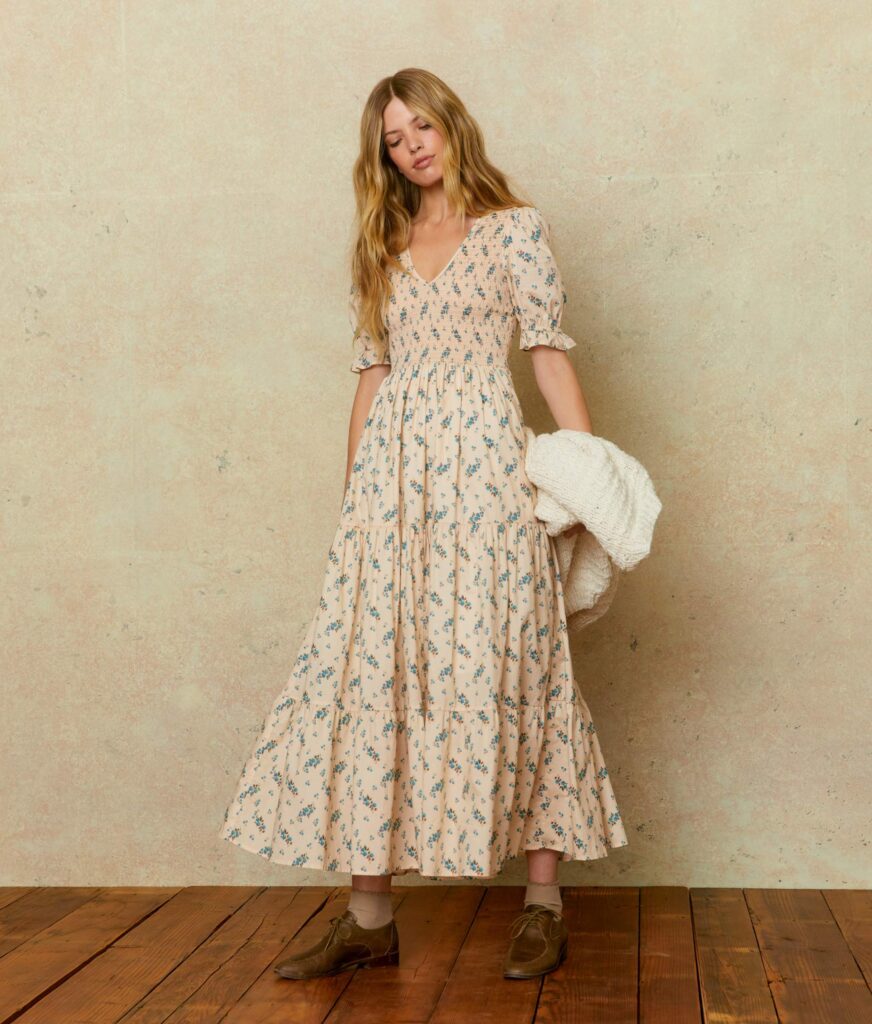 The Brooklyn Dress
Regular price
$328
COLOR: Mums Ditsy Cream