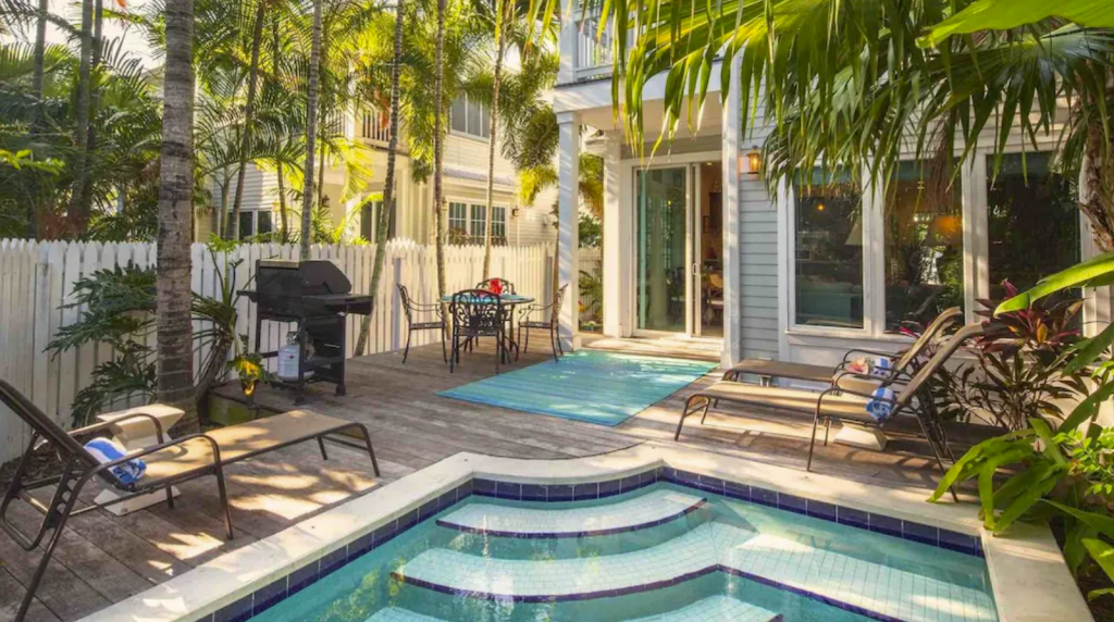 The “Smiling Ibis” 3-bedroom Townhome with Private Pool - Key West