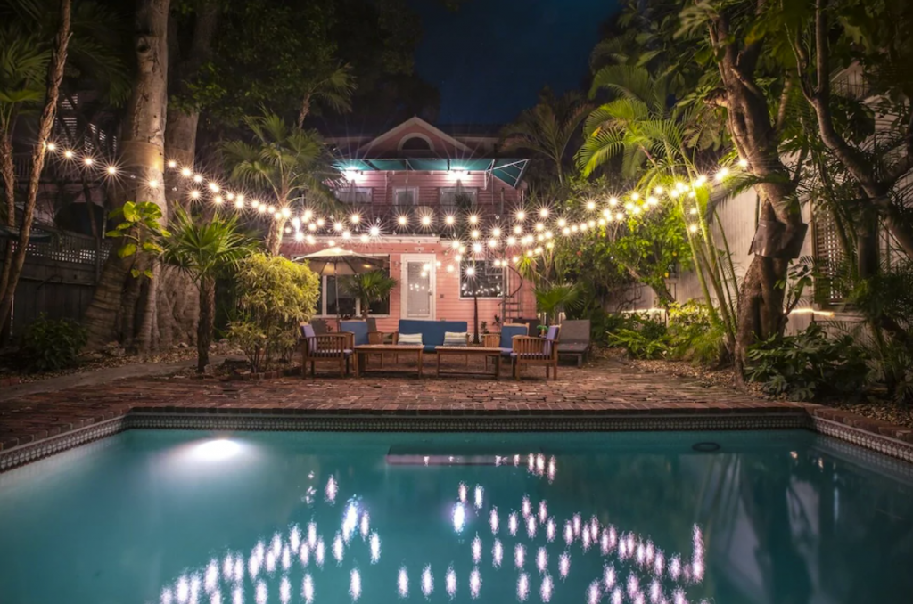  Historic 6-bedroom Skelton Home with Private Backyard Pool - Key West