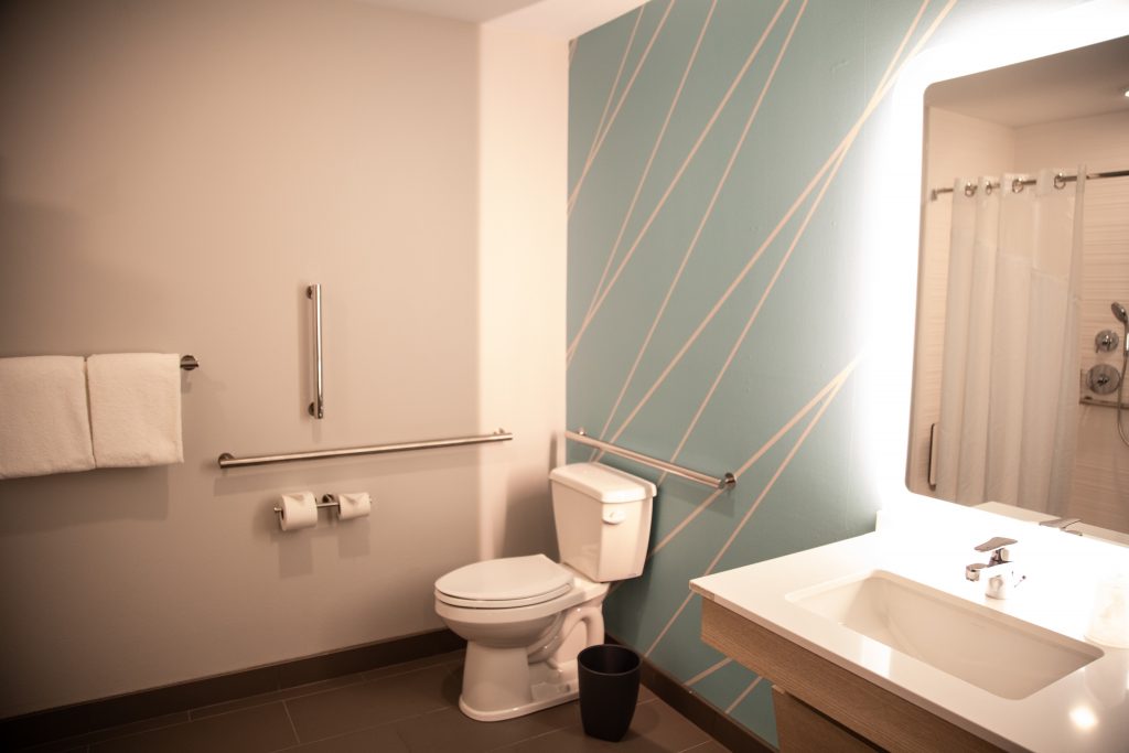 avid Hotels Handicap Accessible Queen Room