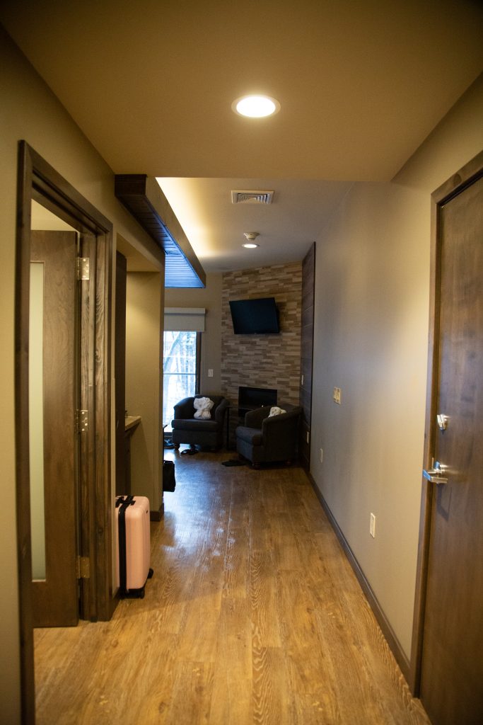 Sundara Inn & Spa Woodland Suite Room Inside