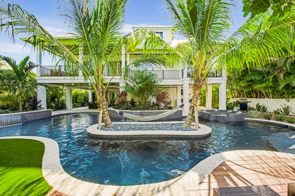 Newly-constructed 9-bedroom Winding Waves Luxury Home with Pool and Spa