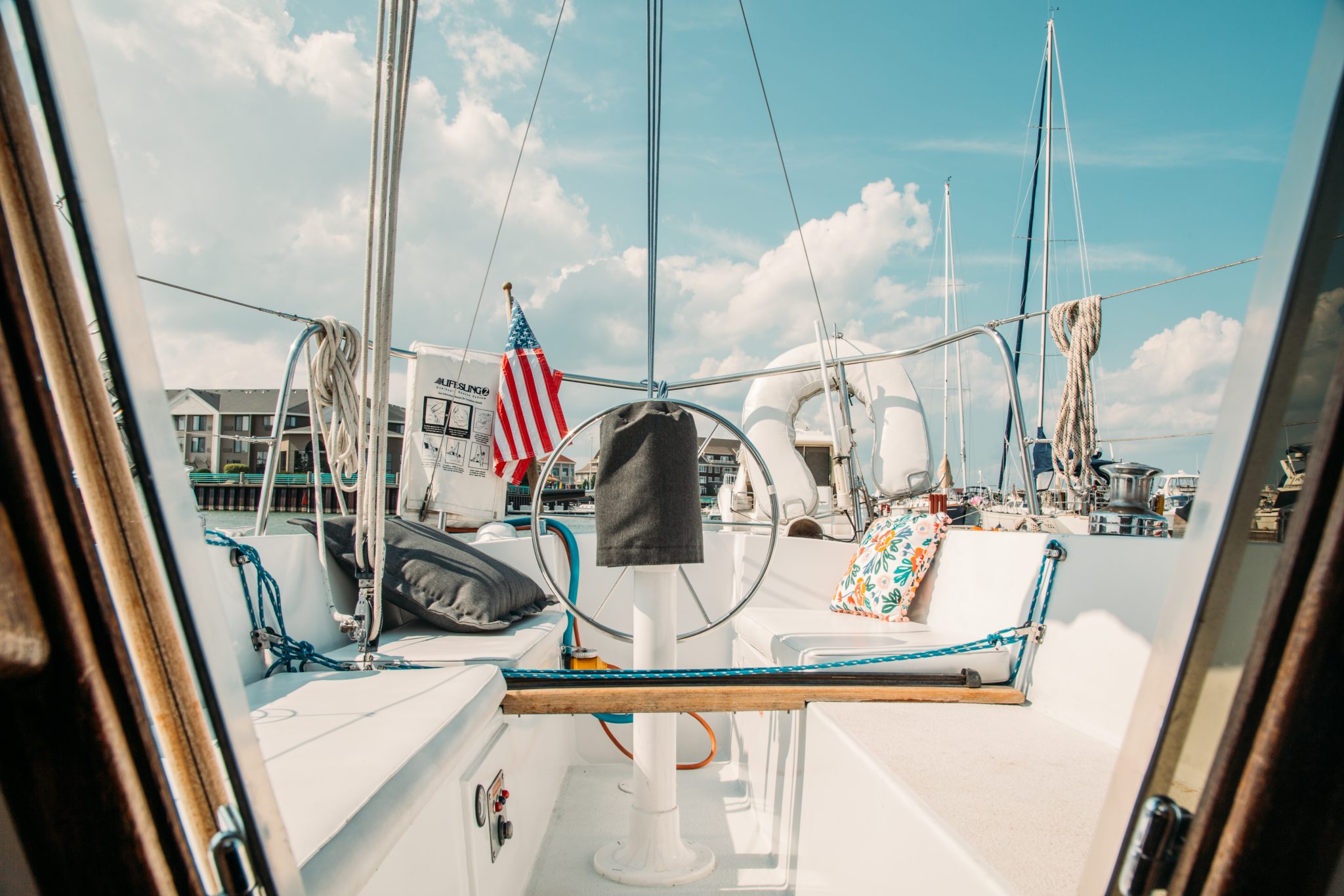Staying on a Sailboat Airbnb in Wisconsin – What to Expect