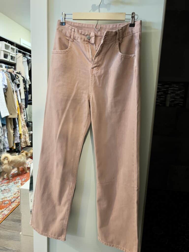 Distressed straight-leg belted jeans in pink from Chicwish.