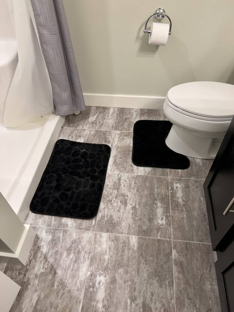 lack Stone Pattern Bathroom Absorbent Non-slip Floor Mat by huaji
