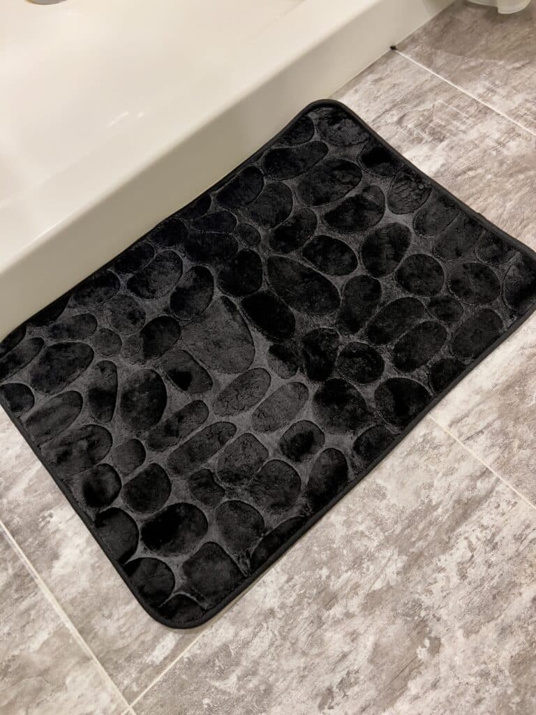 lack Stone Pattern Bathroom Absorbent Non-slip Floor Mat by huaji