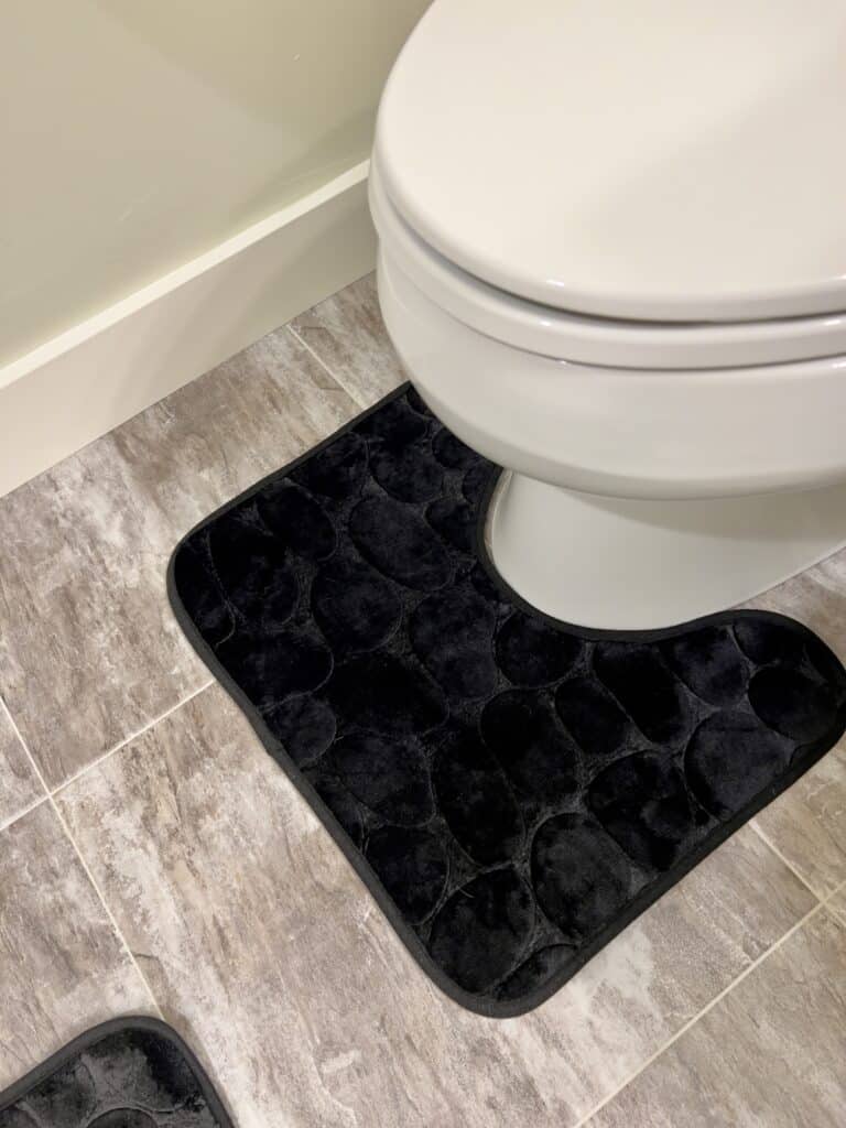 Comfortable Cobblestone Toilet U-Shape Rug by JIMITE