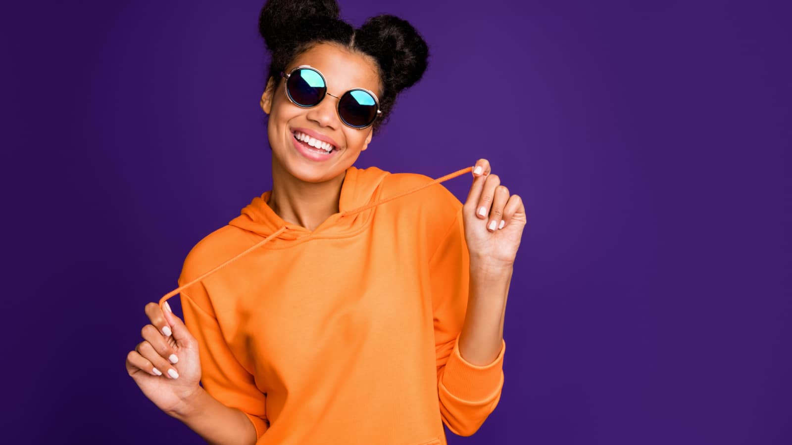 Close-up portrait of her she nice attractive cheerful cheery funky brunette girl wearing hoody having fun free time isolated on bright vivid shine vibrant lilac violet purple color background