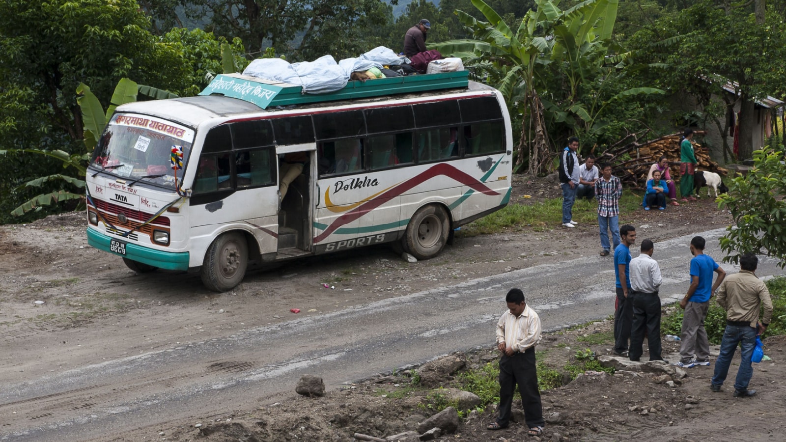 KATHMANDU, NEPAL - CIRCA OCTOBER 2013: on the way to Jiri for trekking in the Himalayas circa October 2013 in Kathmandu.