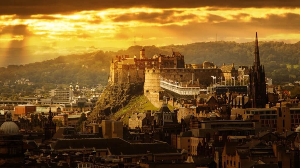 Edinburgh CASTLE