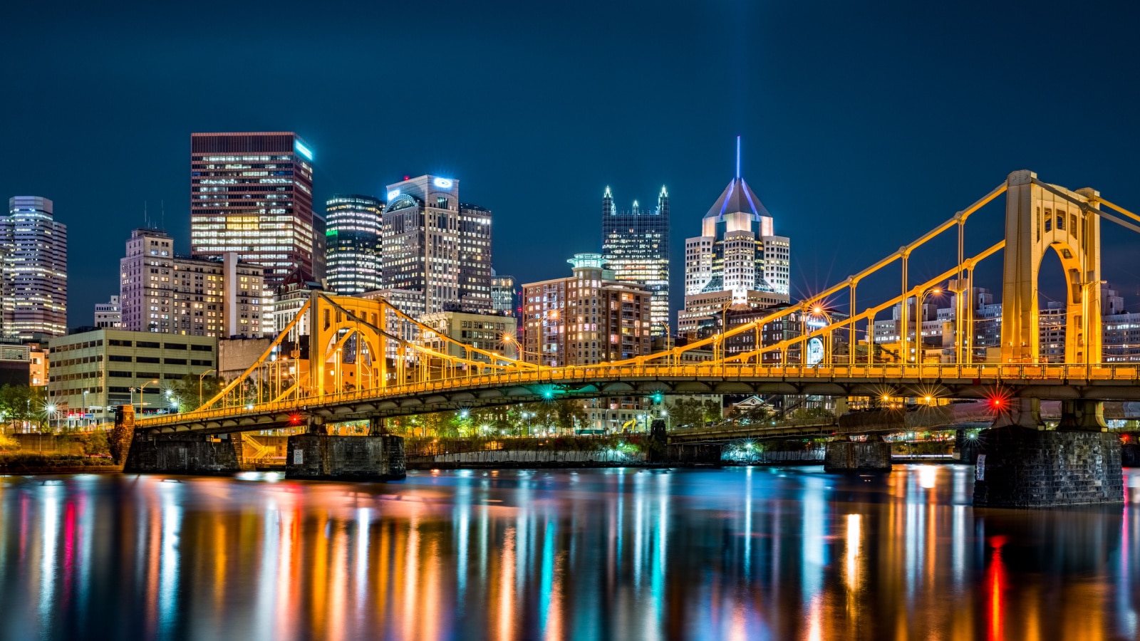 Rachel Carson Bridge (aka Ninth Street Bridge) at night, spanning Allegheny river in Pittsburgh, Pennsylvania.