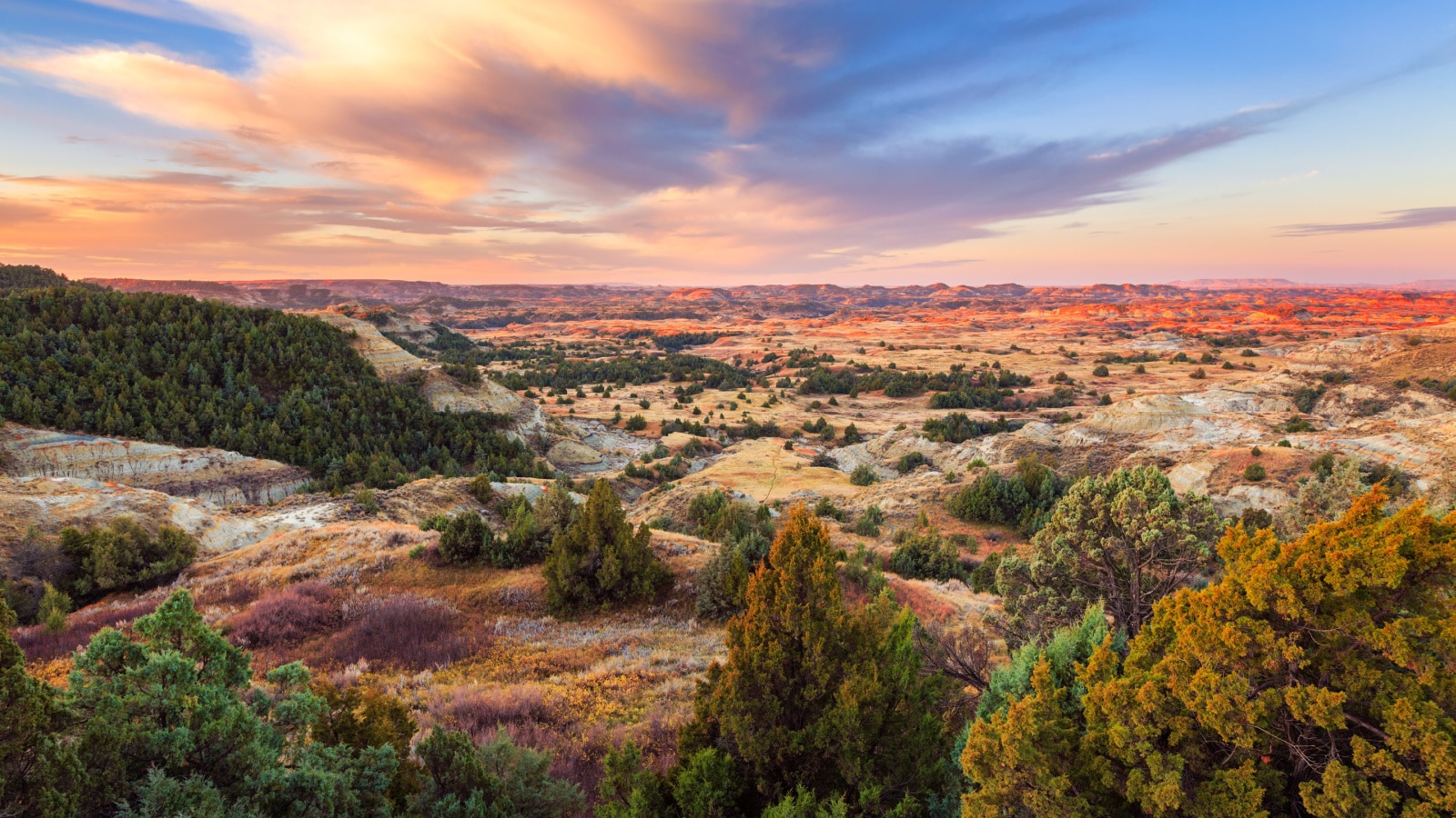 Sunrise over Theodore Roosevelt National Park, North Dakota