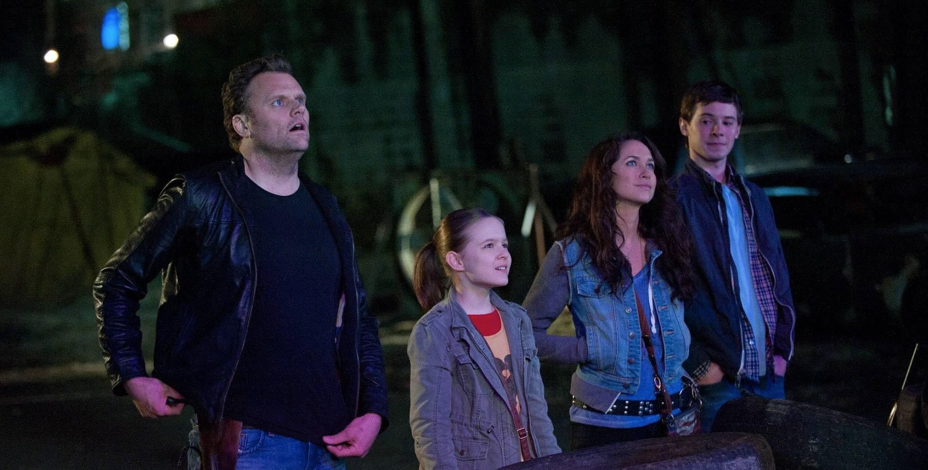 Kirk Ward, Tyler Ross, Maiara Walsh, and Izabela Vidovic in Zombieland (2013)