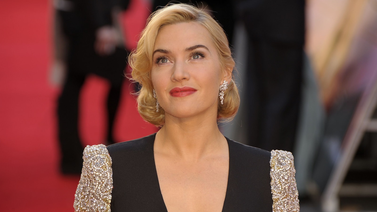 LONDON -MARCH 27: Kate Winslet attends the world premiere of 'Titanic 3D' at the Royal Albert Hall on March 27, 2012 in London.