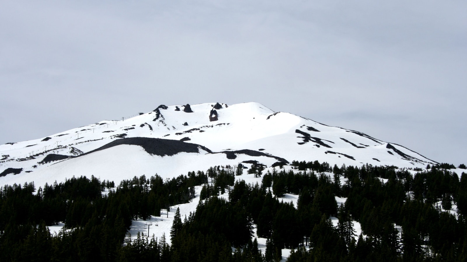 Mt Bachelor, snow caped mountain ski resort in Bend Oregon