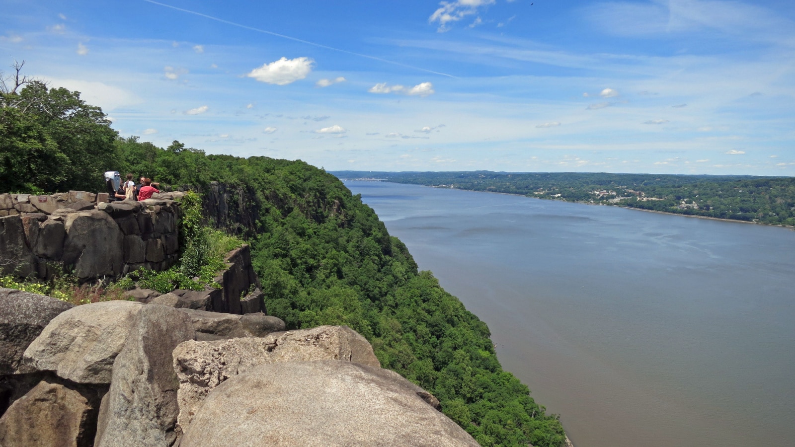 New Jersey,New York,NJ,NY, state line lookout over the Palisade Cliffs and the Hudson river.