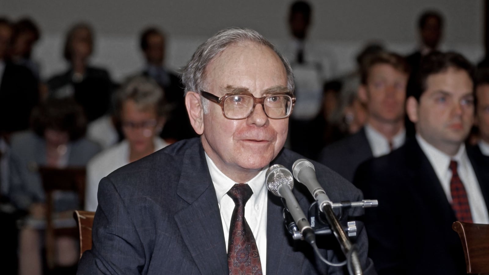 WASHINGTON DC, USA - SEPTEMBER 4, 1991 Warren Buffet testifies beforeThe House subcommittee on the Salomon brothers scandal in which he took over as chairman of the board of the company