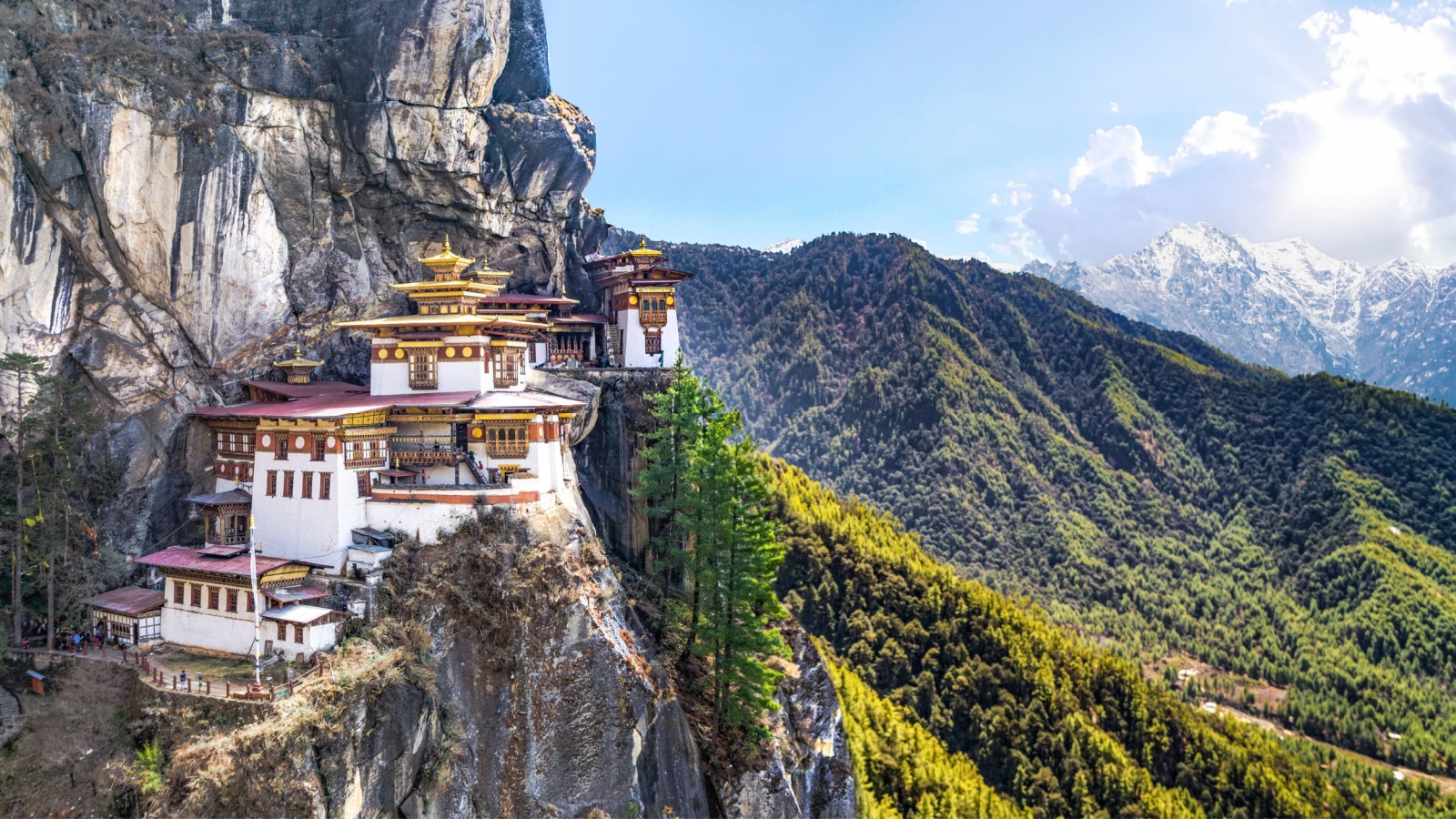 Taktshang Goemba or Tiger's nest Temple the beautiful buddhist temple.The most sacred place in Bhutan is located on the high cliff mountain with sky of Paro valley, Bhutan.