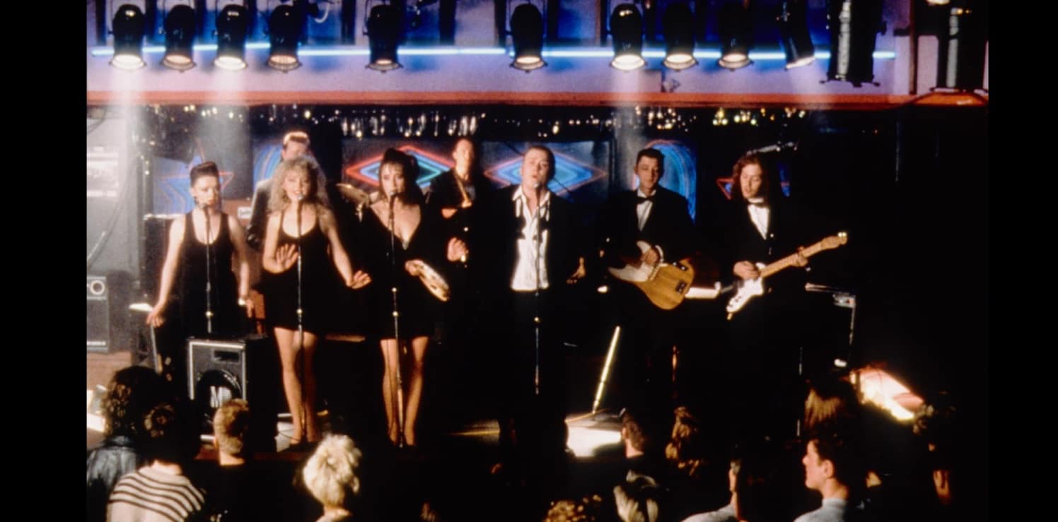 Angeline Ball, Dave Finnegan, Bronagh Gallagher, Félim Gormley, Glen Hansard, Maria Doyle Kennedy, Ken McCluskey, and Andrew Strong in The Commitments (1991)