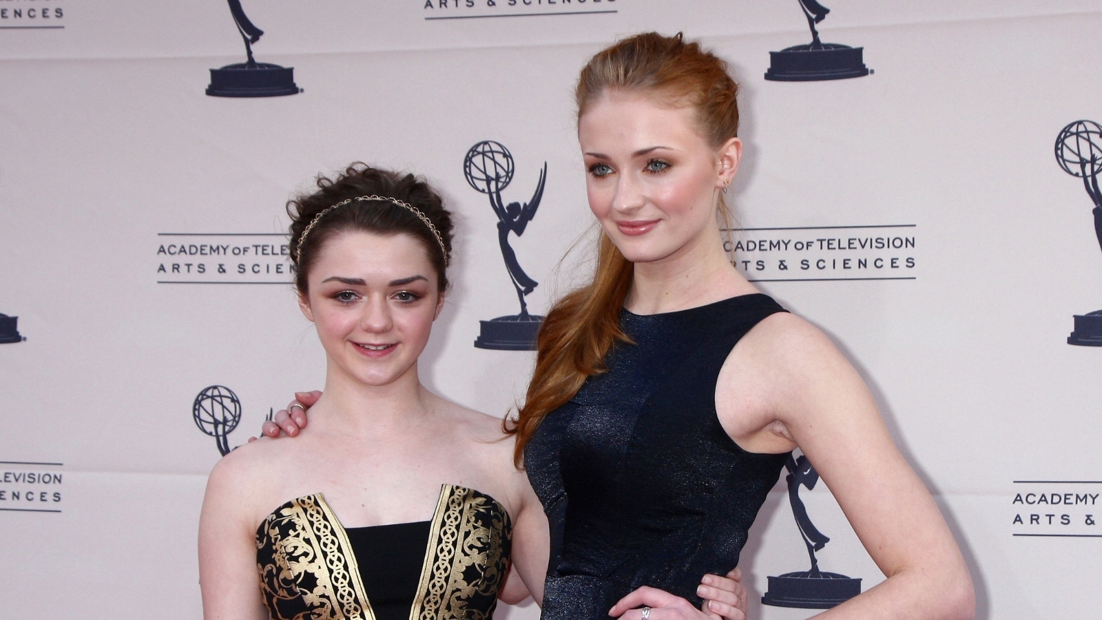 LOS ANGELES - MAR 19: Maisie Williams, Sophie Turner arrive at "An Evening with The Game of Thrones" hosted by ATAS at the Chinese Theater on March 19, 2013 in Los Angeles, CA
