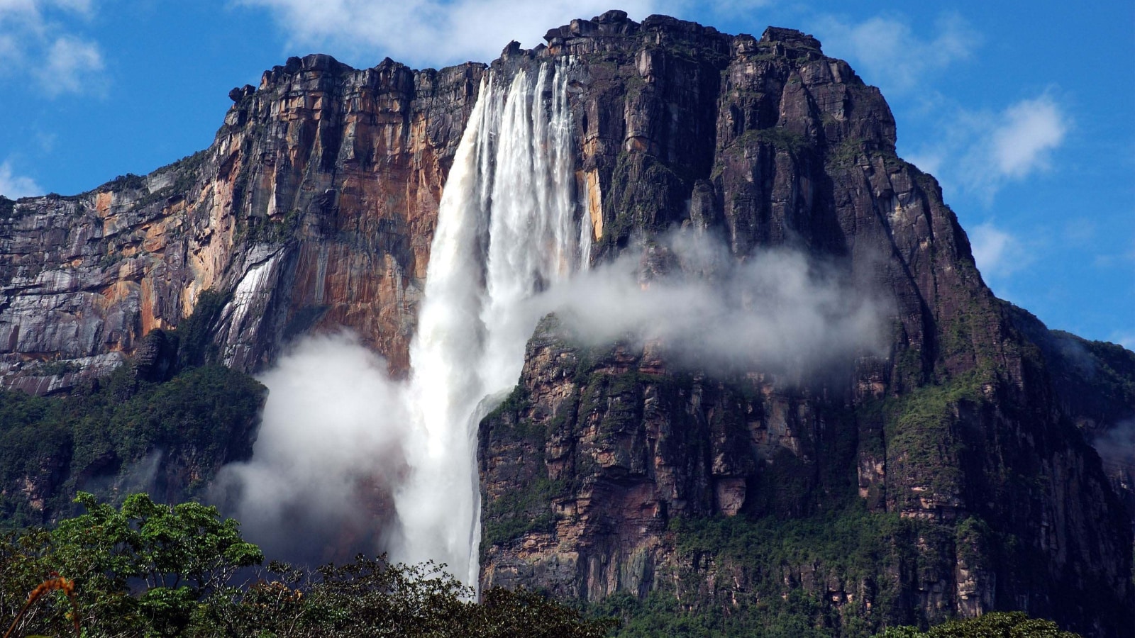 Venezuela: Angel Falls Angel jump, Canaima National Park.