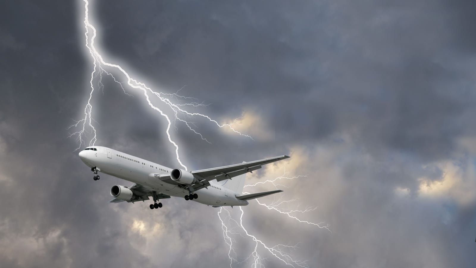 Lightning strike on a passenger plane